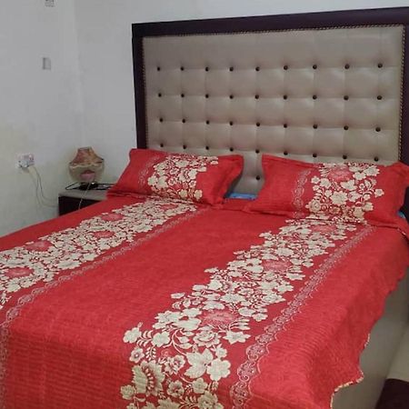 Savagem Furnished Apartment Freetown Ngoại thất bức ảnh